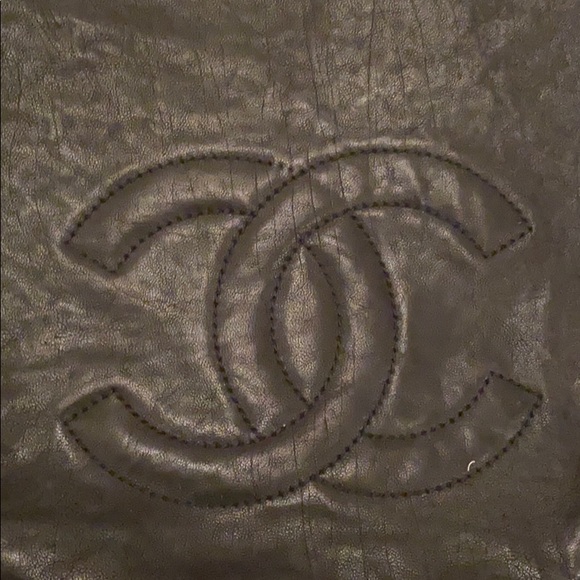 Chanel Chain Link Hobo Bag - Picture 4 of 9